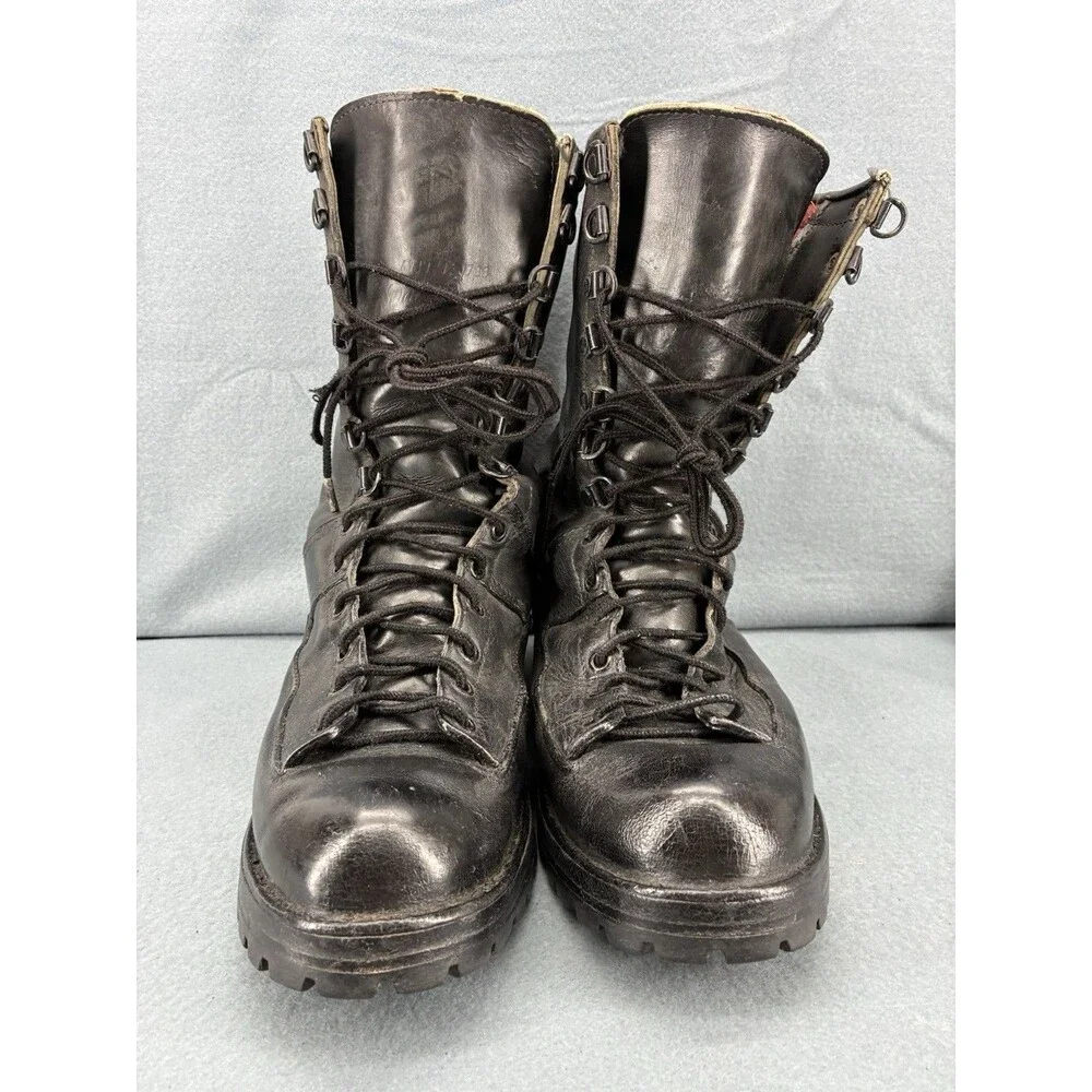 Vintage Danner 6911 Men’s Size 9 Black Leather Lace Up Work Combat Boots